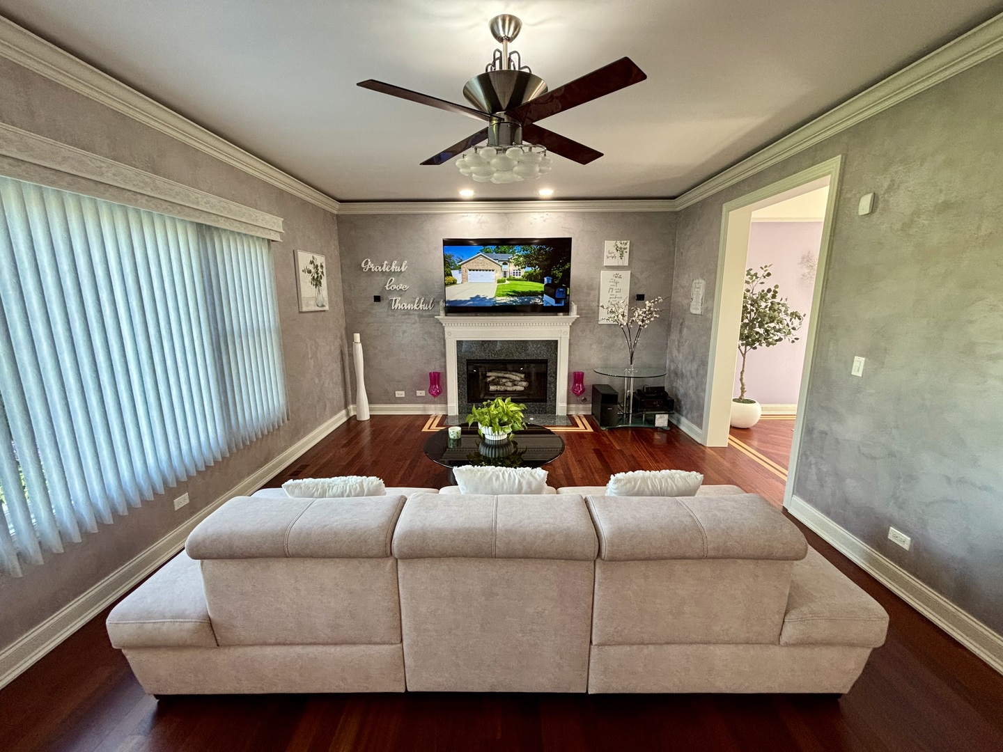 5th image of 877 John St, Bensenville, IL 60106 | MLS# 12706399