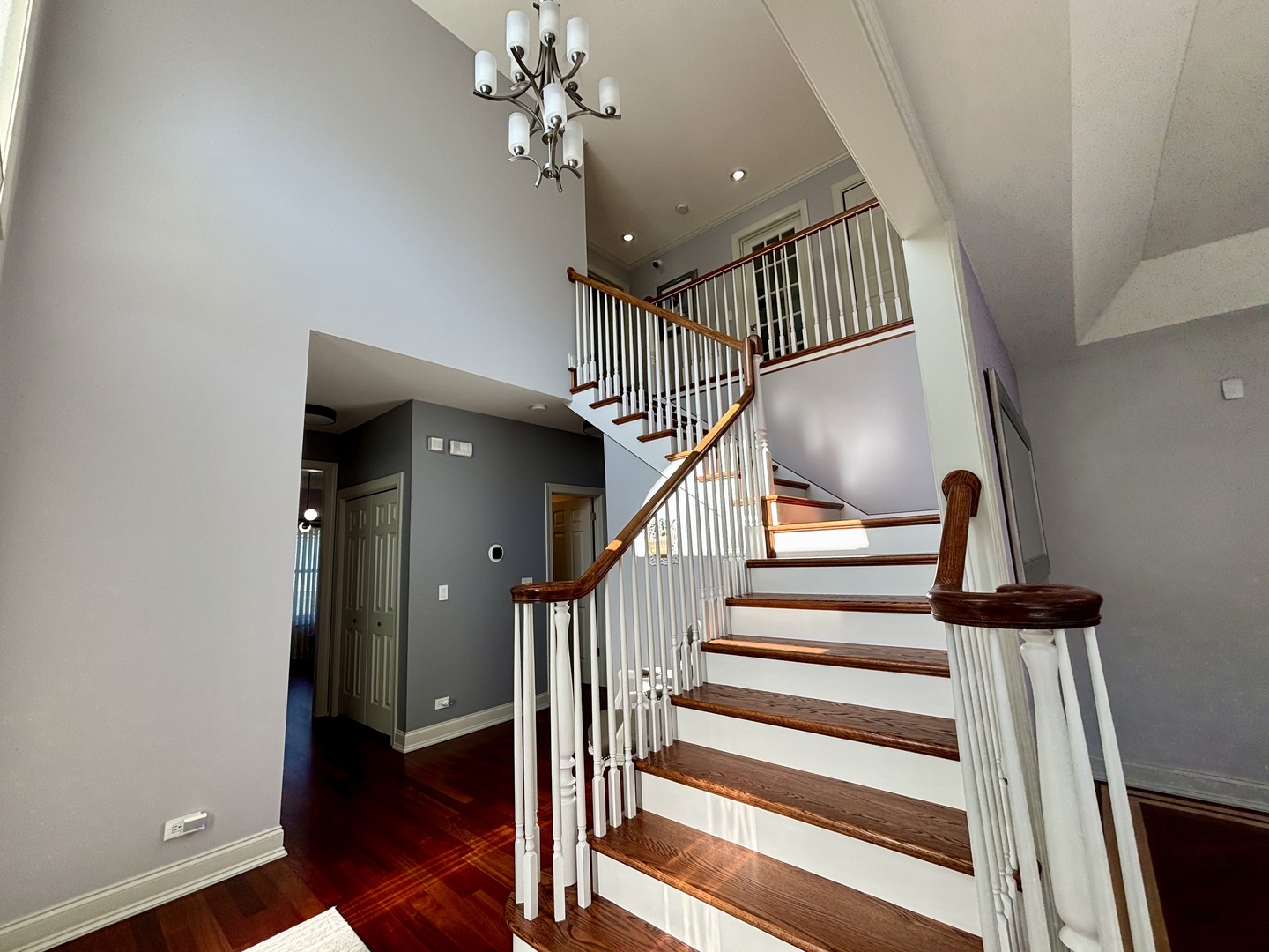 3rd image of 877 John St, Bensenville, IL 60106 | MLS# 12706399