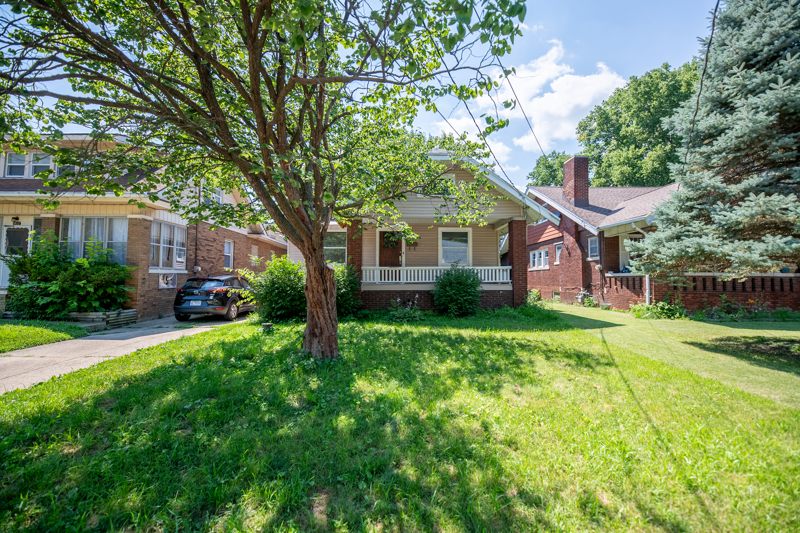 2nd image of 1421 N Douglas St, Peoria, IL 61606 | MLS# 12706432