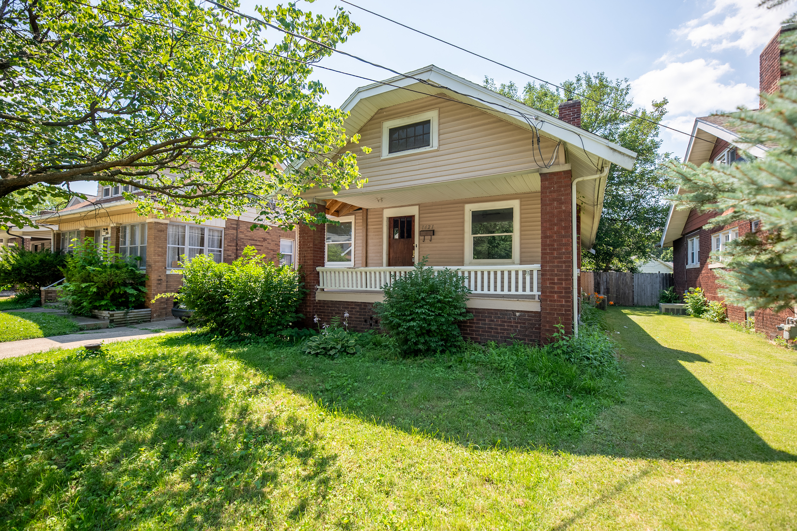 1st image of 1421 N Douglas St, Peoria, IL 61606 | MLS# 12706432