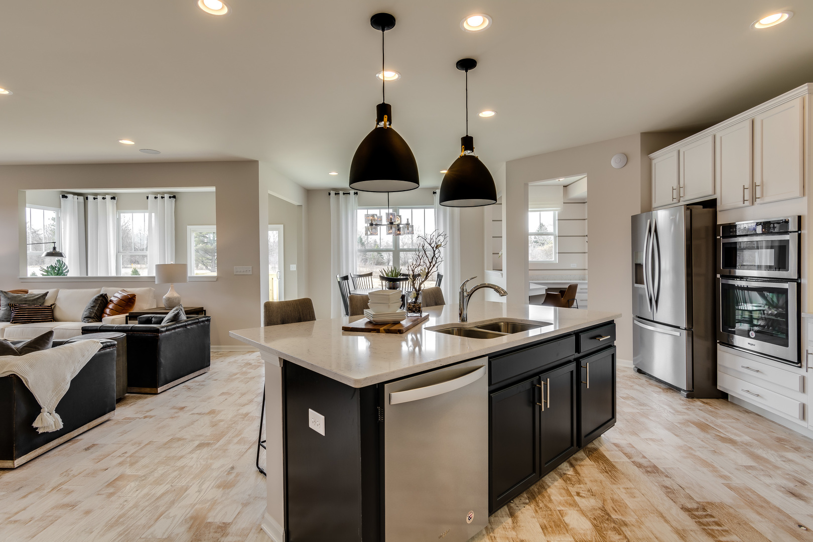 2nd image of 941 Bain Ln, Batavia, IL 60510 | MLS# 12706436