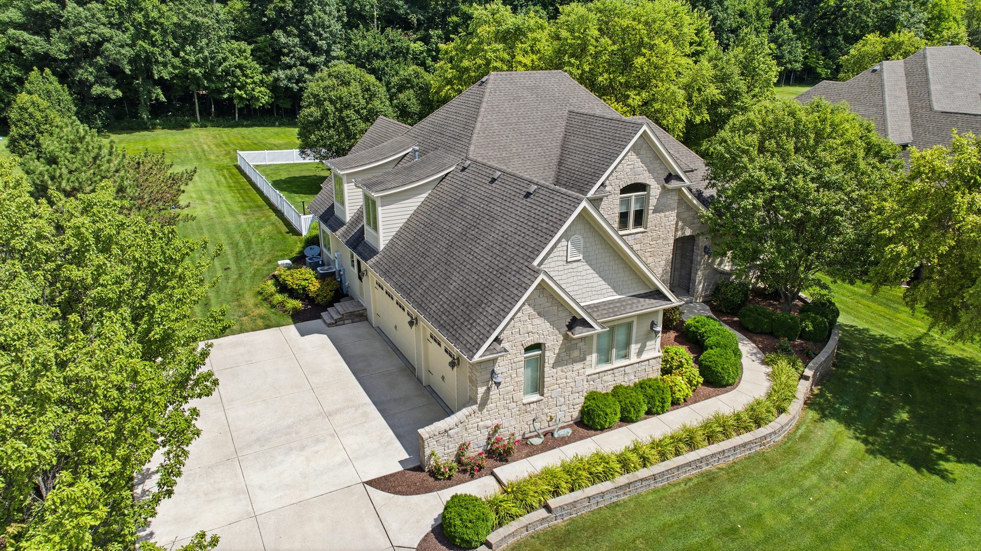 2nd image of 6117 Whitetail Ridge Dr, Yorkville, IL 60560 | MLS# 12706518