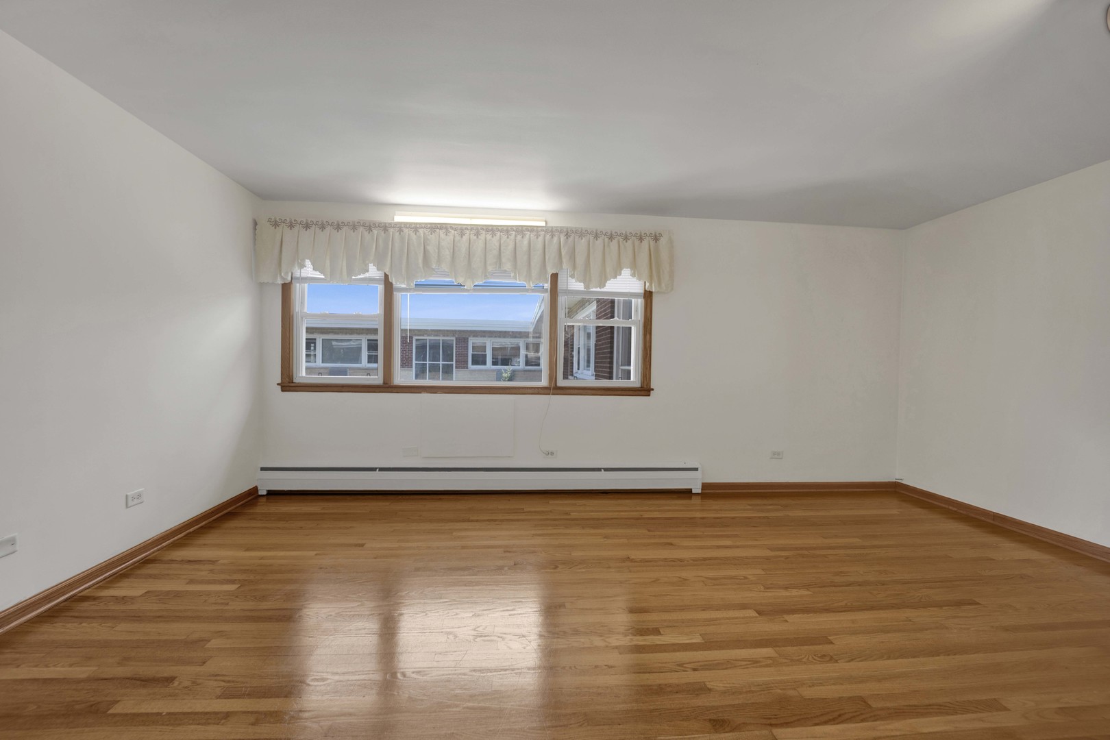 Homes for sale in Chicago, IL | 6357 W Addison St, Chicago, IL 60634