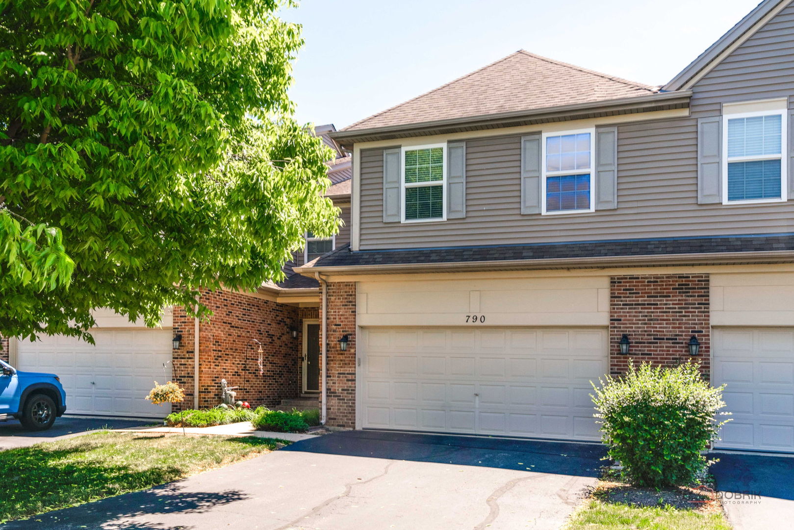 Homes for sale in Crystal Lake, IL | 790 Oak Hollow Rd, Crystal Lake, IL 60014 | MLS# 12706582