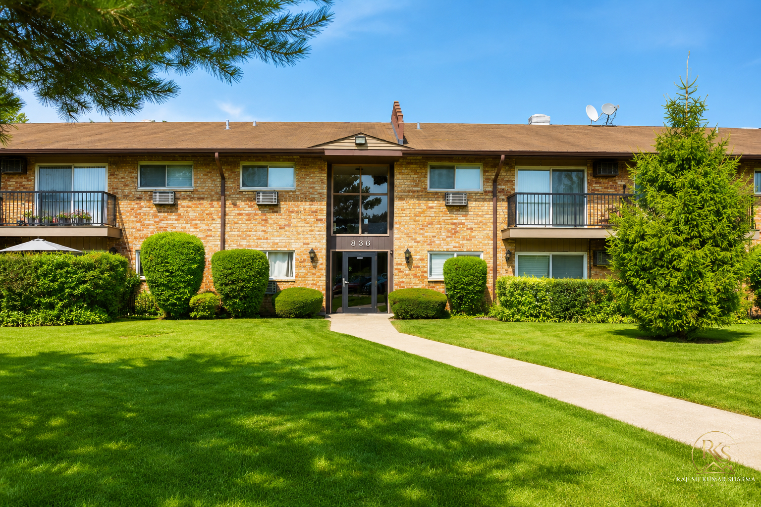 1st image of 836 E Old Willow Rd #213, Prospect Heights, IL 60070 | MLS# 12706587