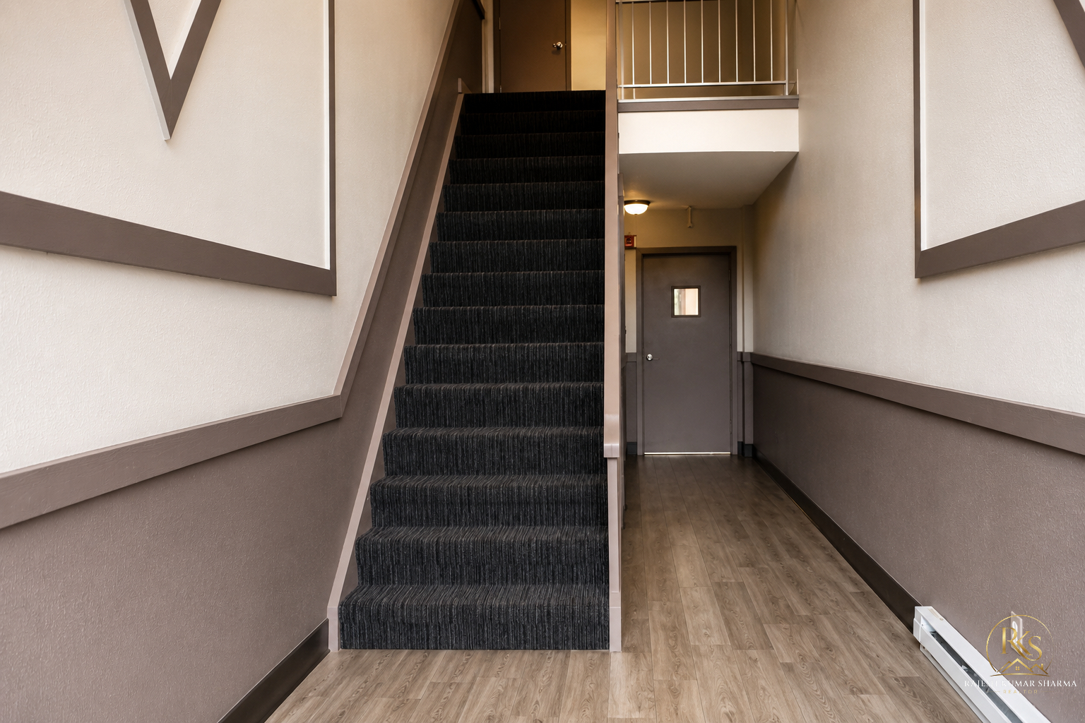 3rd image of 836 E Old Willow Rd, Prospect Heights, IL 60070