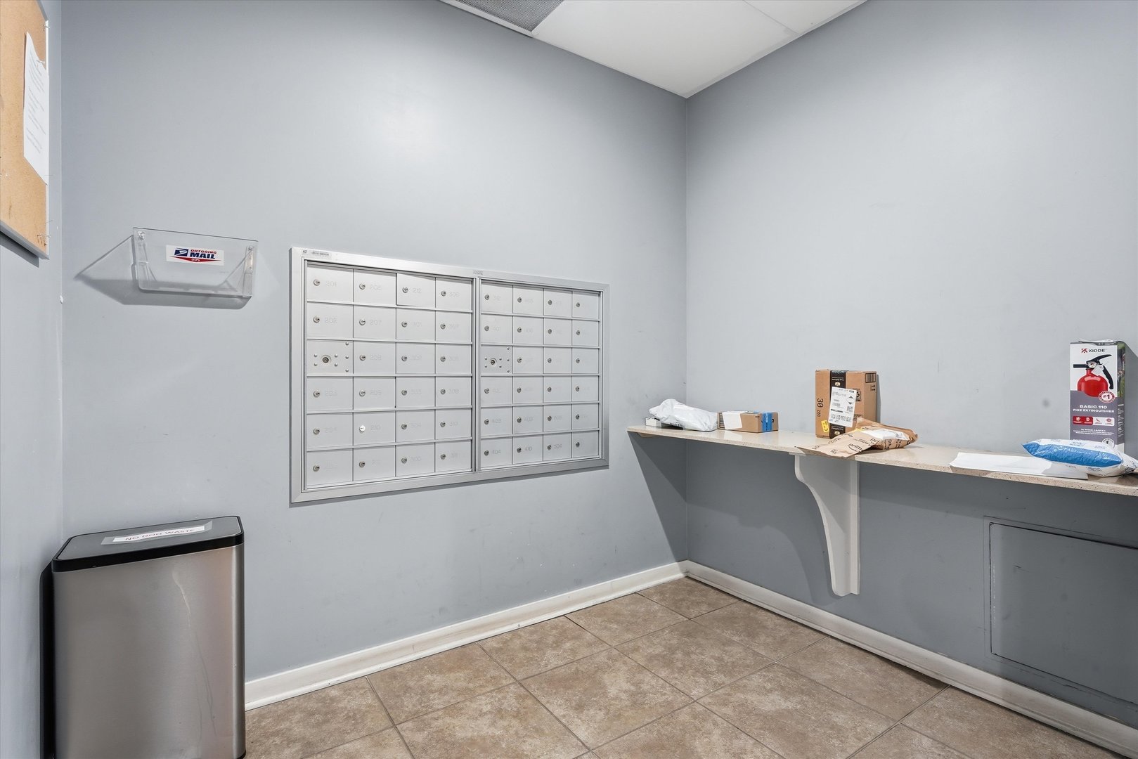 4th image of 1155 W Roosevelt Rd, Chicago, IL 60608