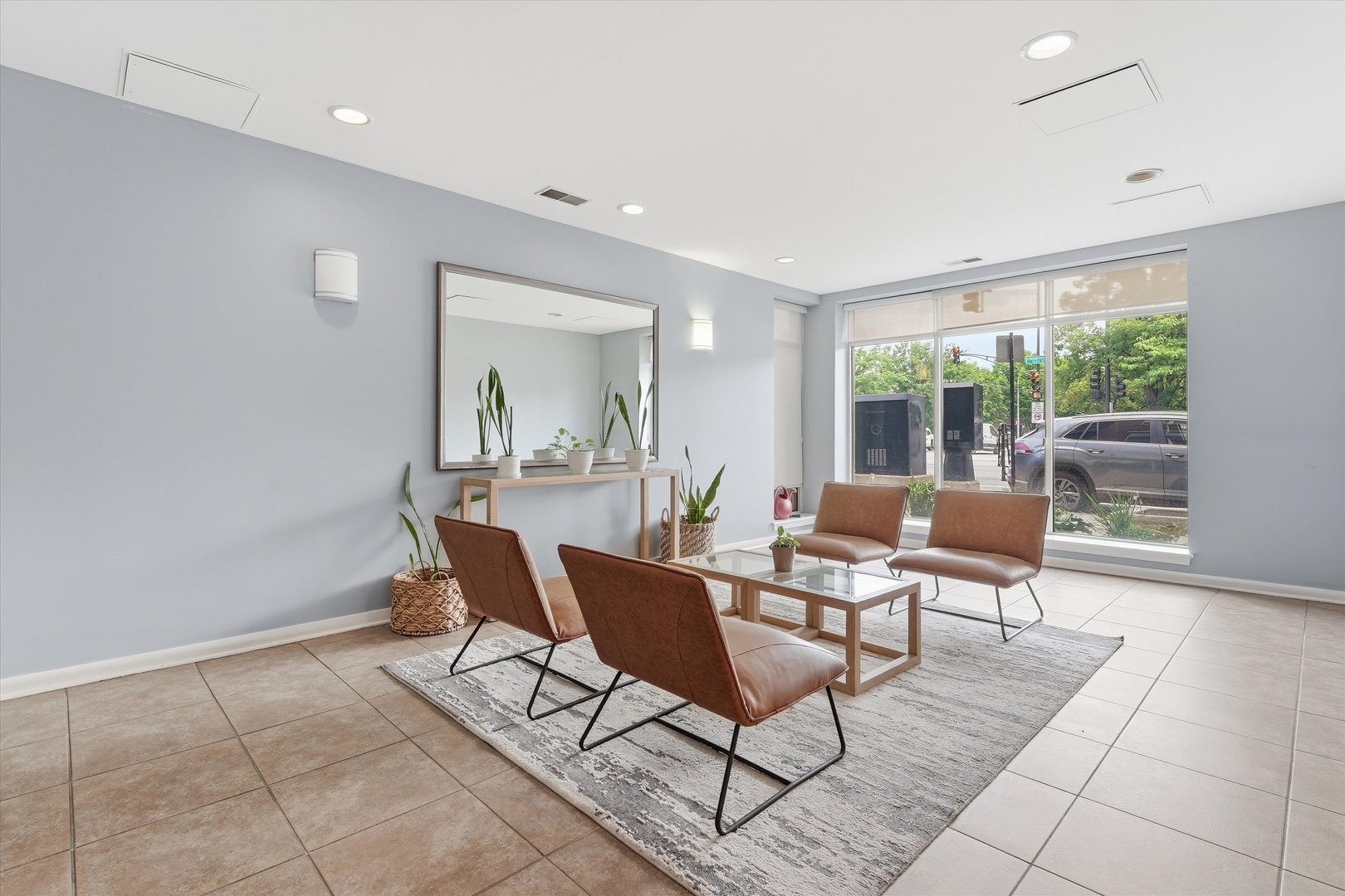 3rd image of 1155 W Roosevelt Rd, Chicago, IL 60608