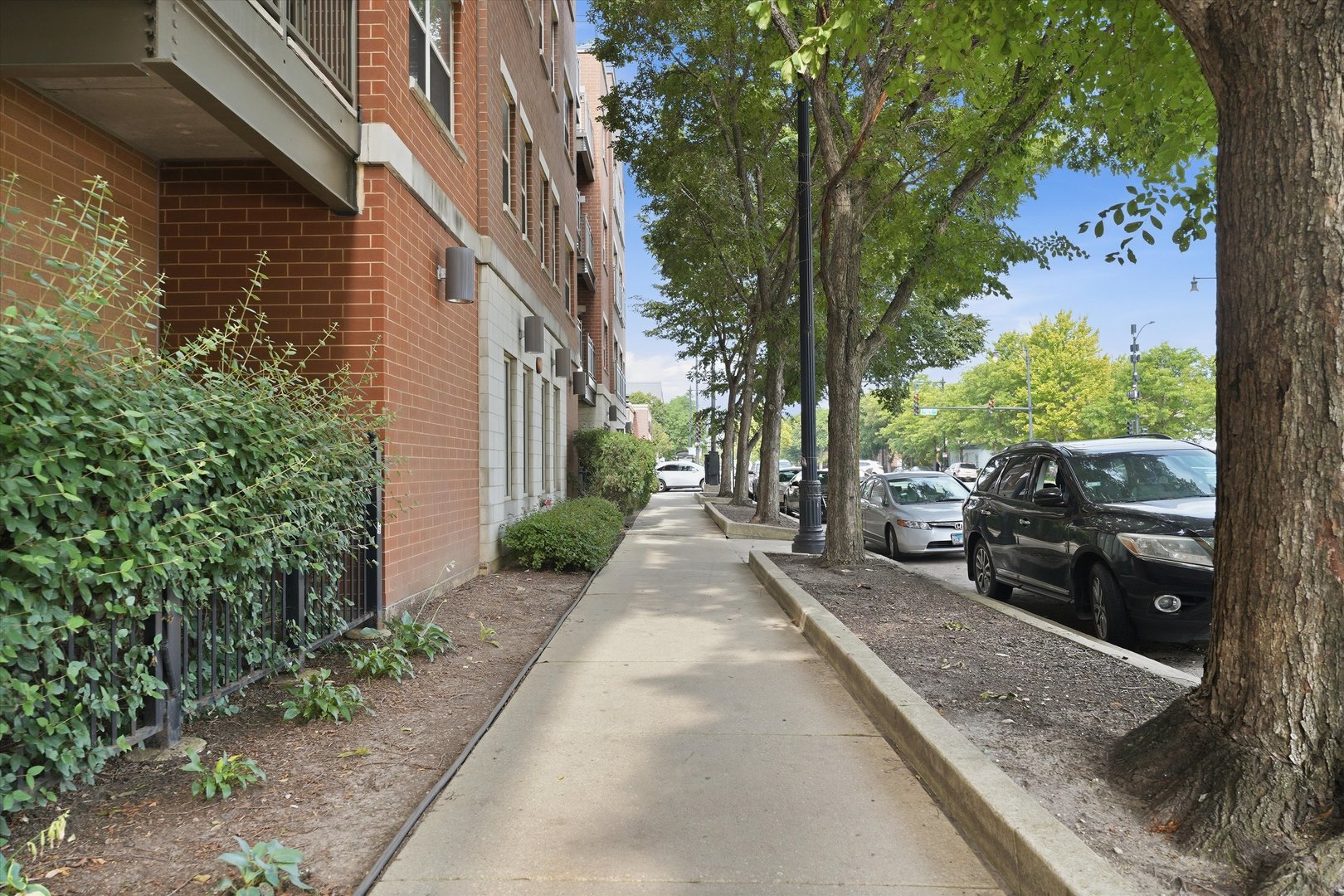 2nd image of 1155 W Roosevelt Rd #404, Chicago, IL 60608 | MLS# 12706596