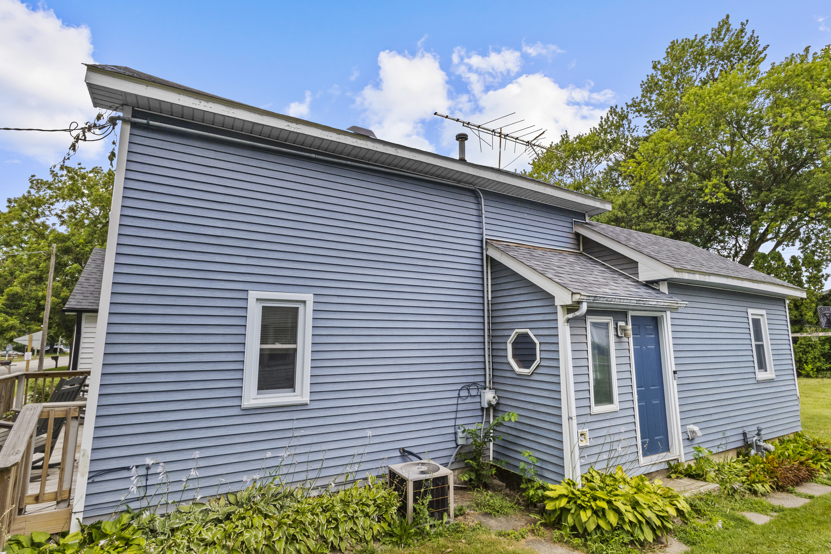 2nd image of 207 E Taylor St, Grant Park, IL 60940 | MLS# 12706604