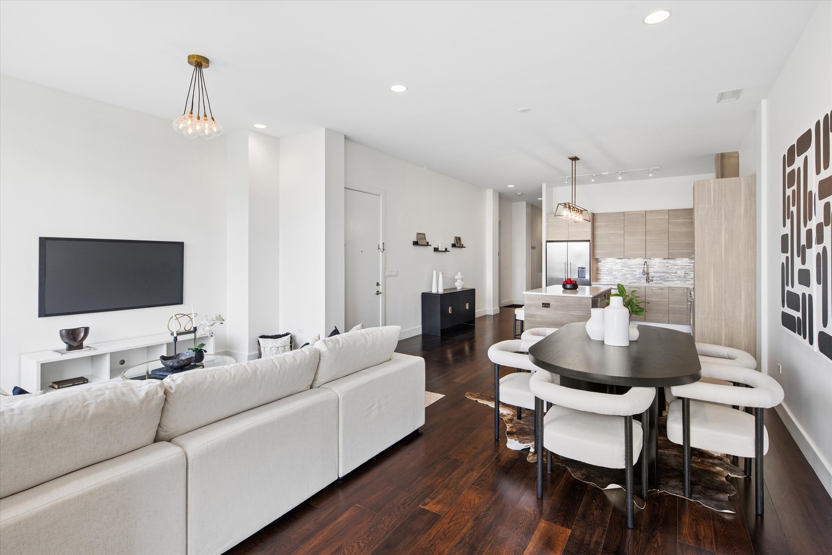 5th image of 1124 W Adams St, Chicago, IL 60607