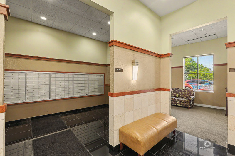 image of 6420 Double Eagle Dr, Woodridge, IL 60517