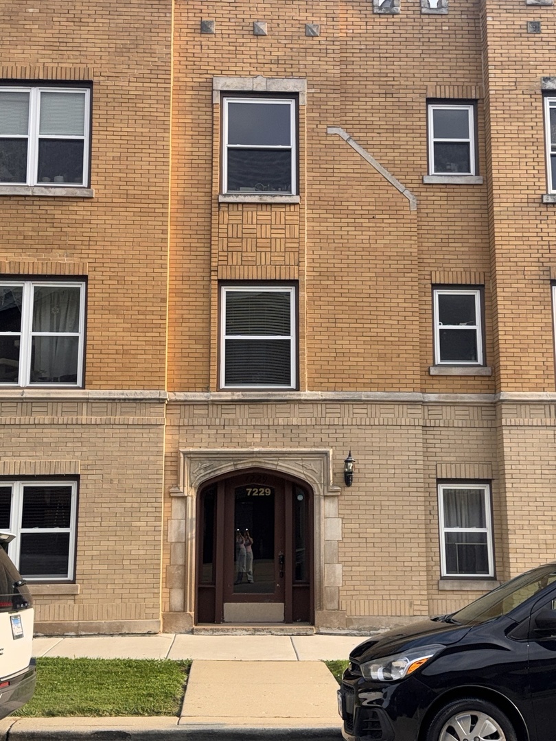 2nd image of 7229 W Palmer St #G, Elmwood Park, IL 60707 | MLS# 12706646