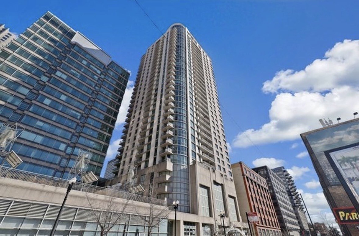 1st image of 125 S Jefferson St #2408, Chicago, IL 60661 | MLS# 12706678