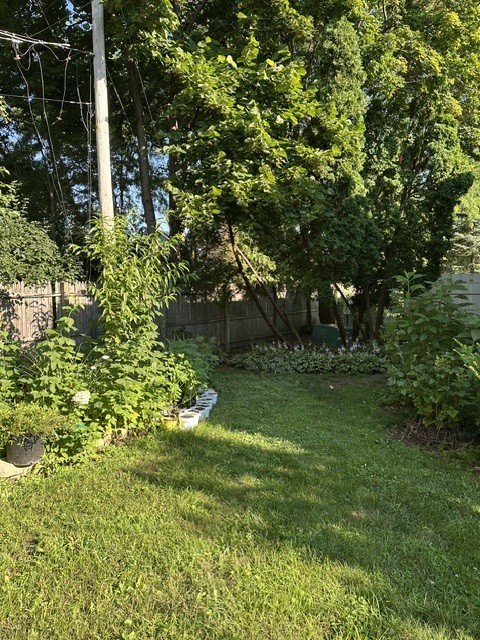 3rd image of 889 Oxford Pl, Wheeling, IL 60090