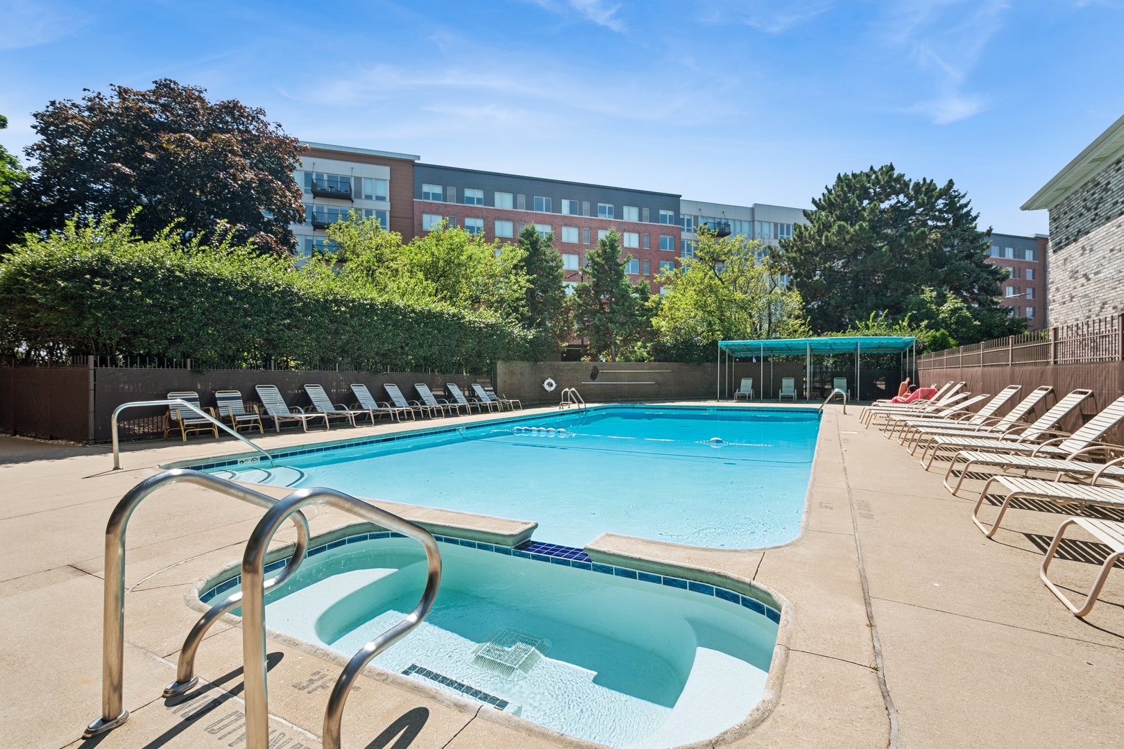 4th image of 7201 N Lincoln Ave, Lincolnwood, IL 60712
