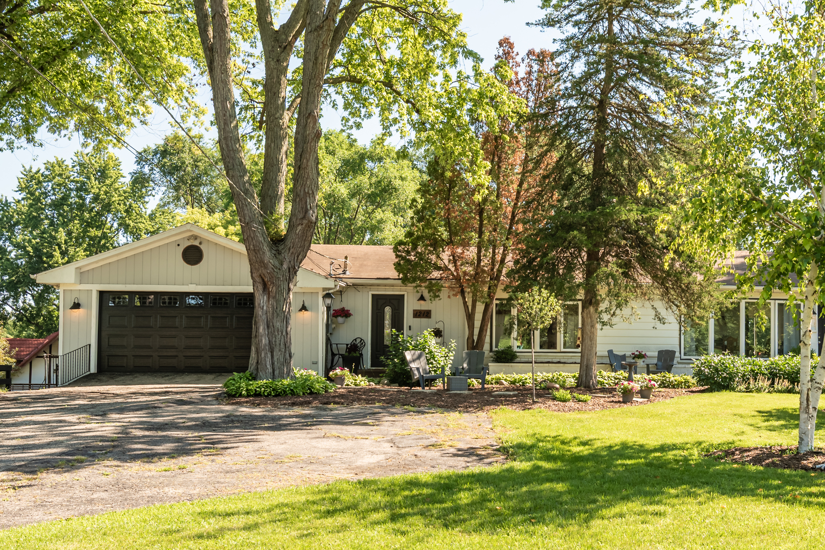 1st image of 1212 Algonquin Rd, Fox River Grove, IL 60021 | MLS# 12706801