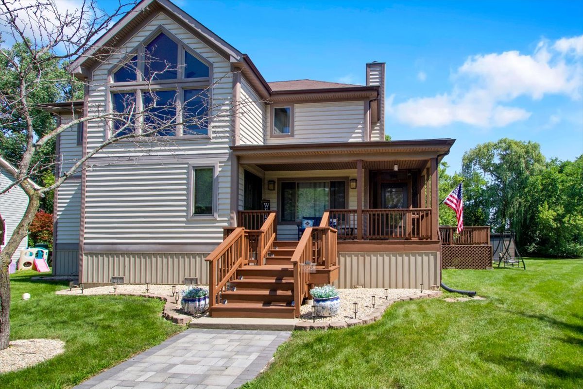 Homes for sale in Ingleside, IL | 25138 W Lake Ave, Ingleside, IL 60041 | MLS# 12706877