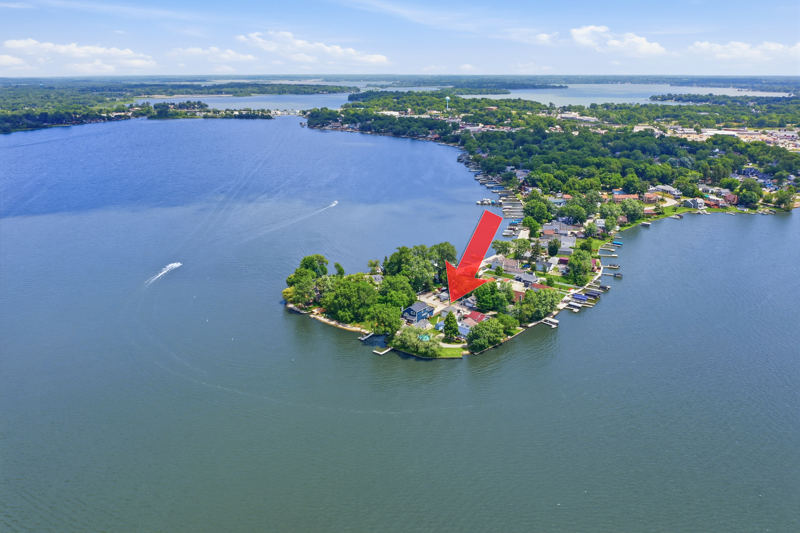 2nd image of 204 Eagle Point Rd, Fox Lake, IL 60020 | MLS# 12706885