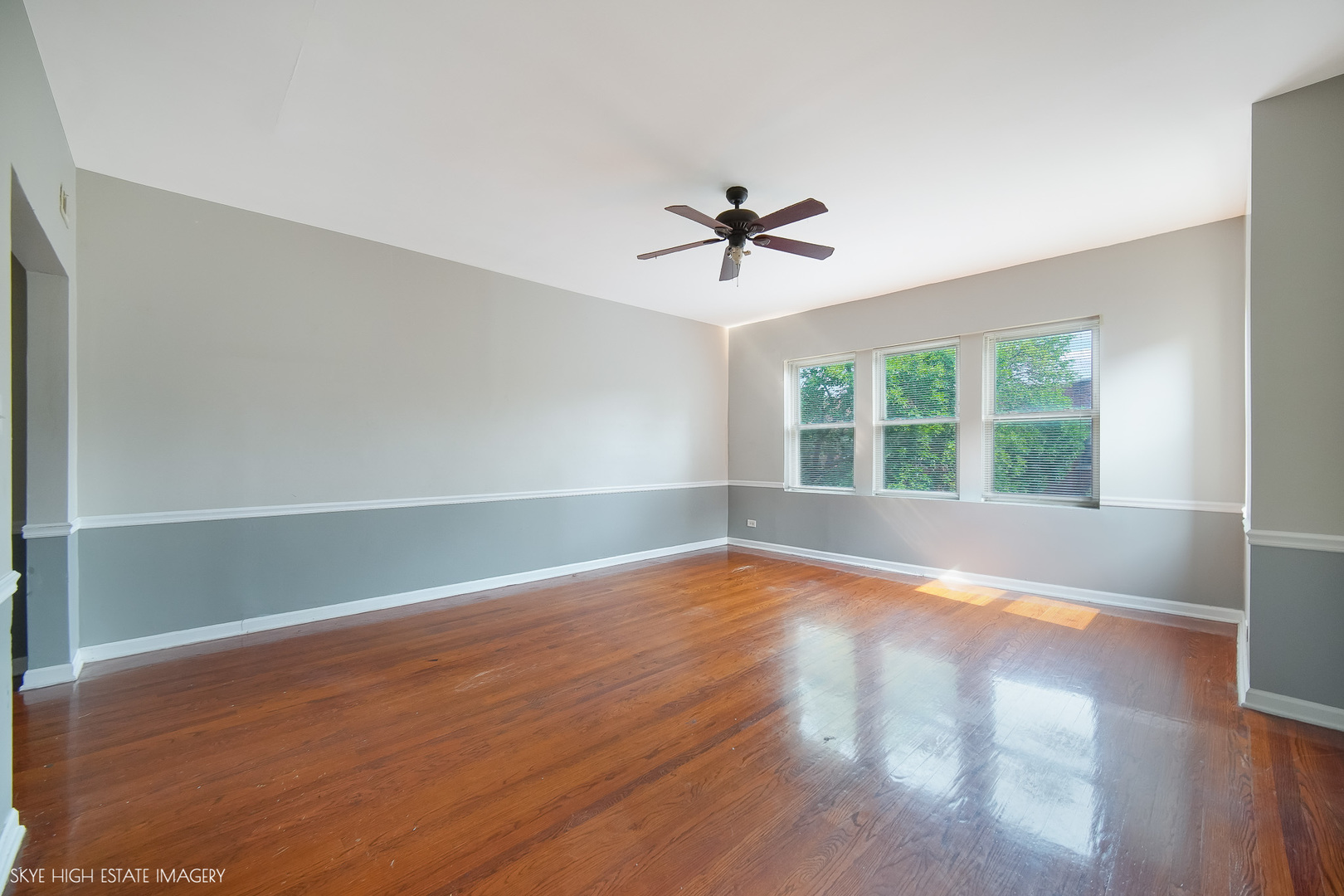 5th image of 2511 E 76Th St, Chicago, IL 60649