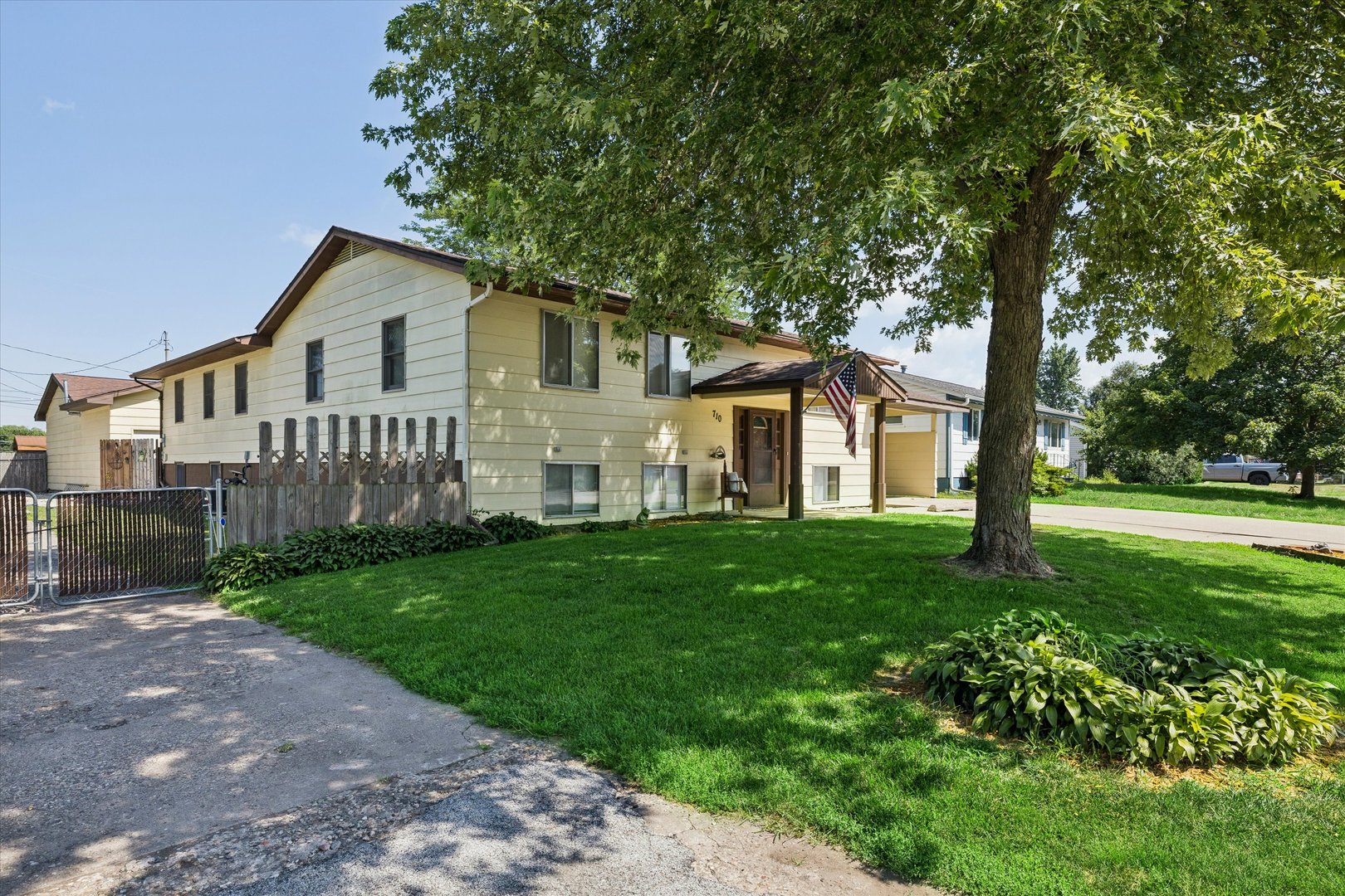 Homes for sale in Colona, IL | 710 3rd St, Colona, IL 61241 | MLS# 12706916