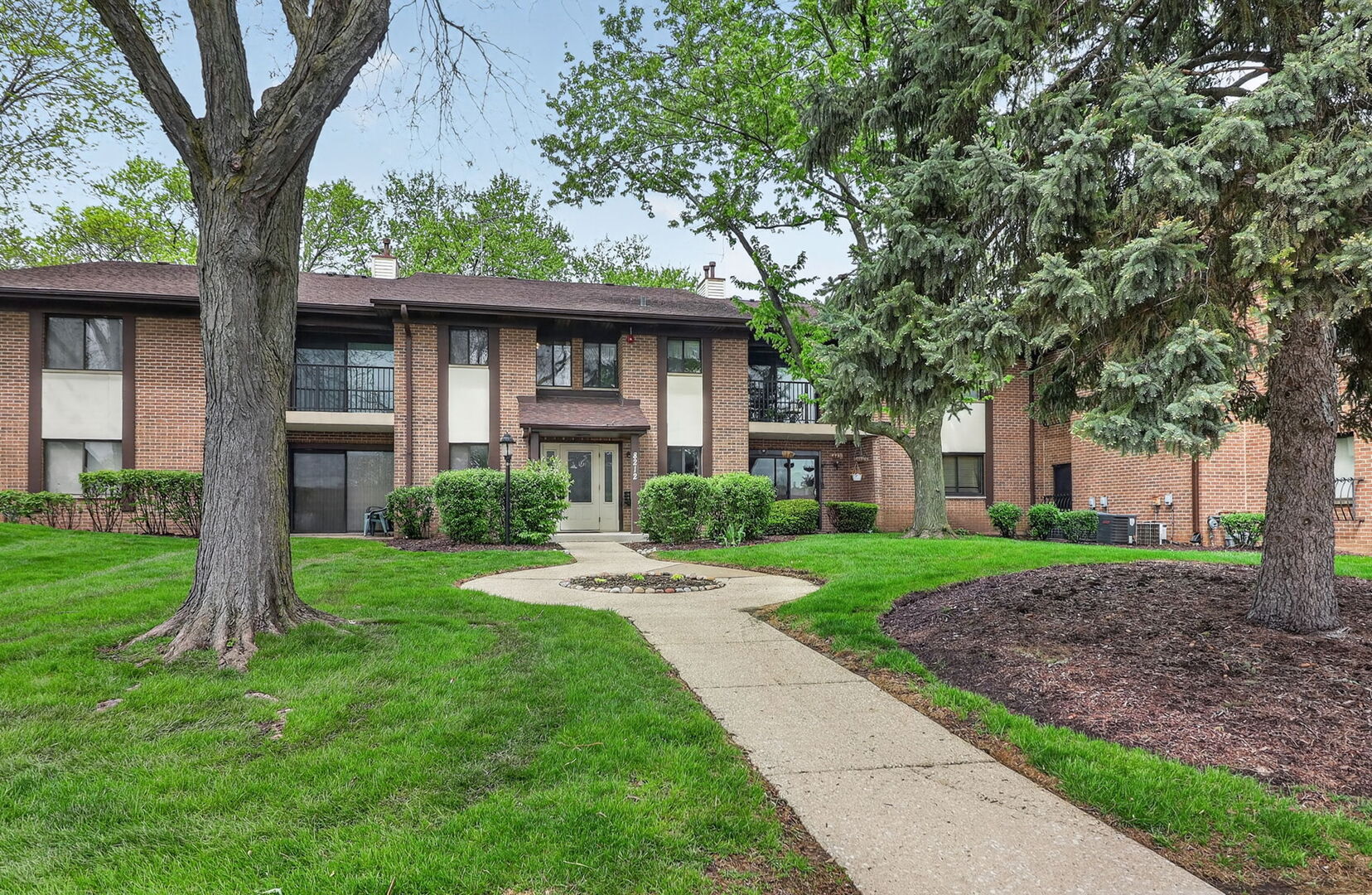 1st image of 8212 Anchor Dr #508, Woodridge, IL 60517 | MLS# 12706922
