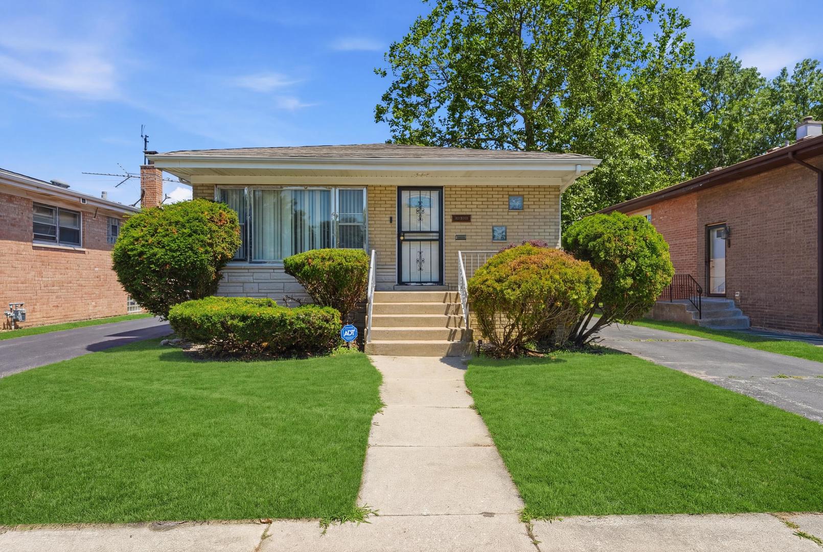 3rd image of 14333 Drexel Ave, Dolton, IL 60419 | MLS# 12706927