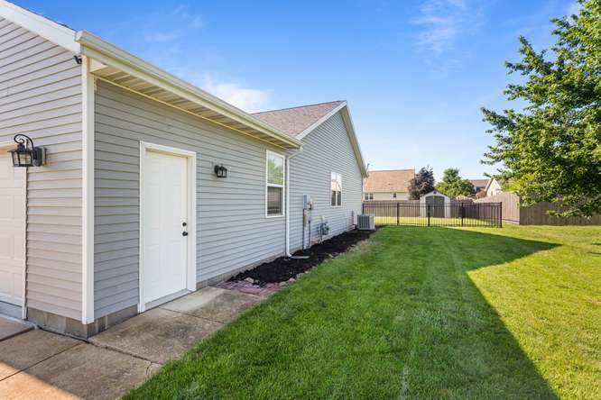 Homes for sale in Fisher, IL | 509 Landen Ln, Fisher, IL 61843 | MLS# 12707029