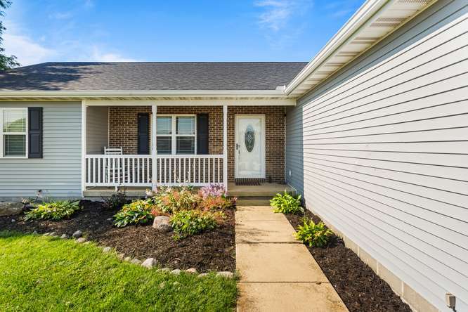 Homes for sale in Fisher, IL | 509 Landen Ln, Fisher, IL 61843 | MLS# 12707029