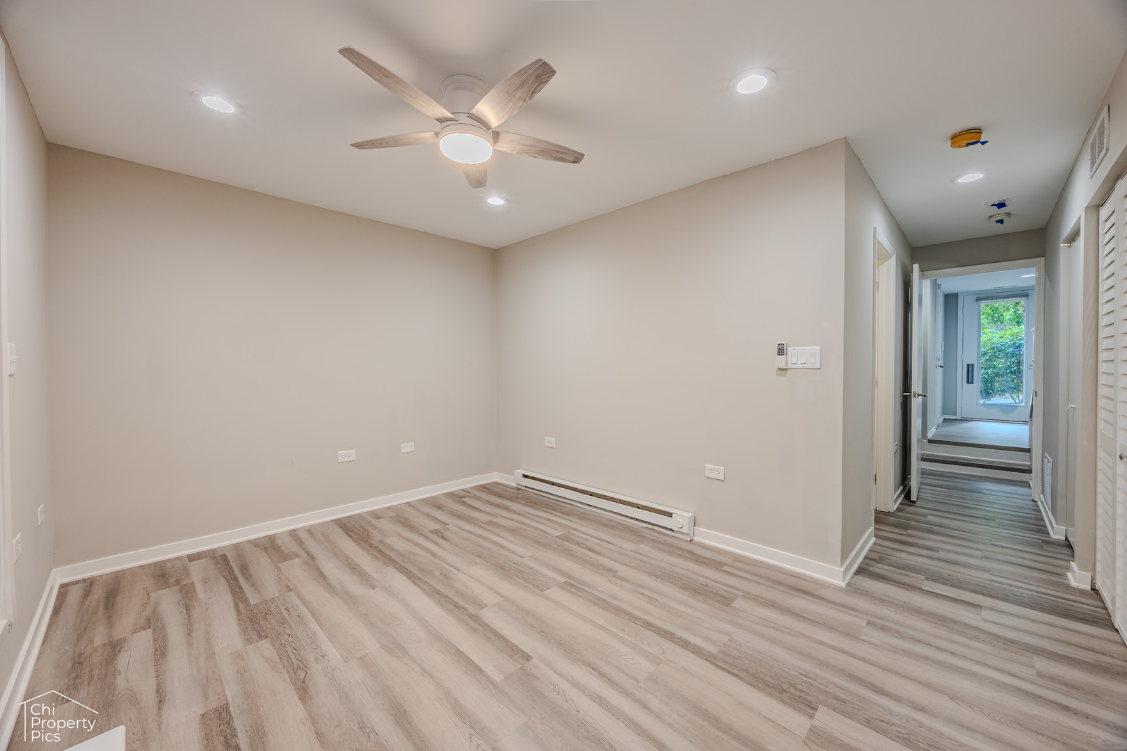 4th image of 2730 N Greenview Ave, Chicago, IL 60614