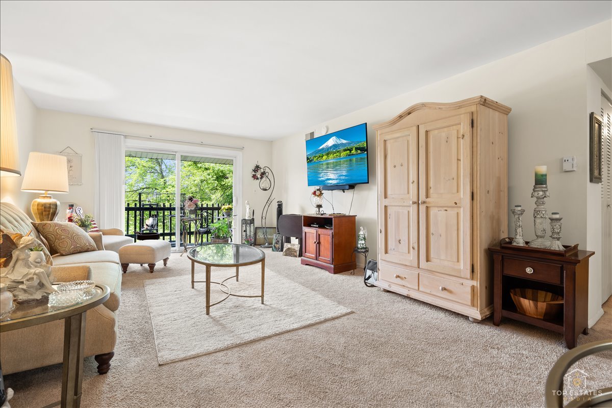 3rd image of 20A Kingery Quarter, Willowbrook, IL 60527