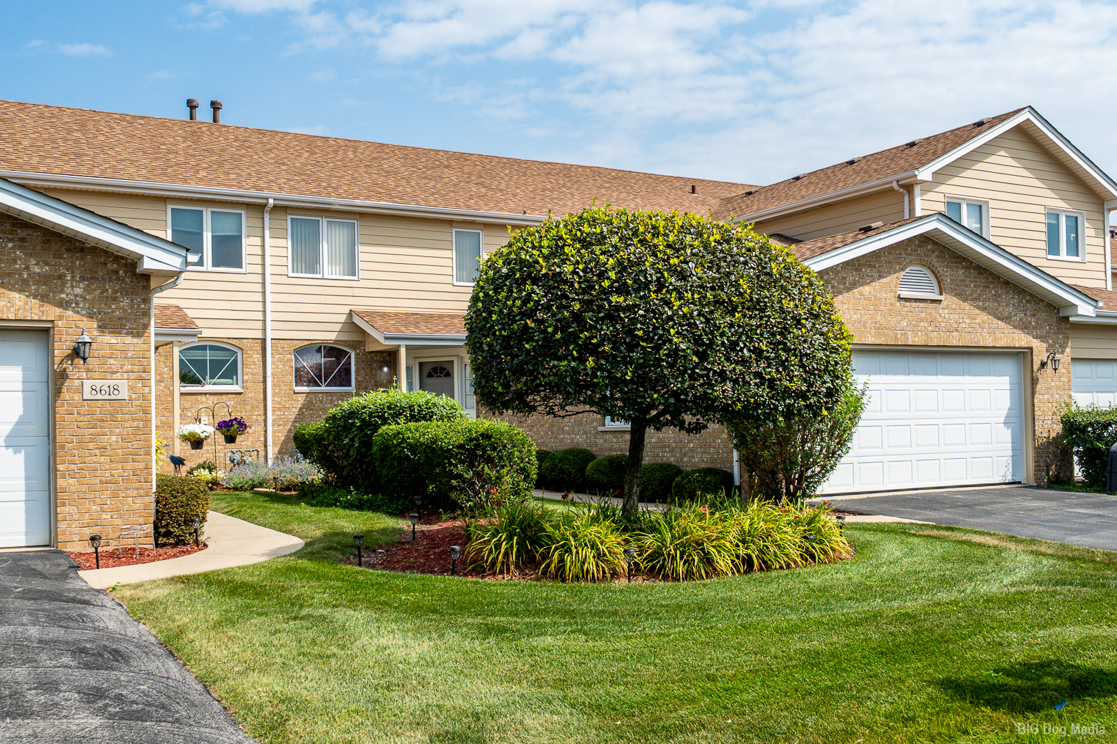 2nd image of 8616 Bantry Blvd, Tinley Park, IL 60487 | MLS# 12707055