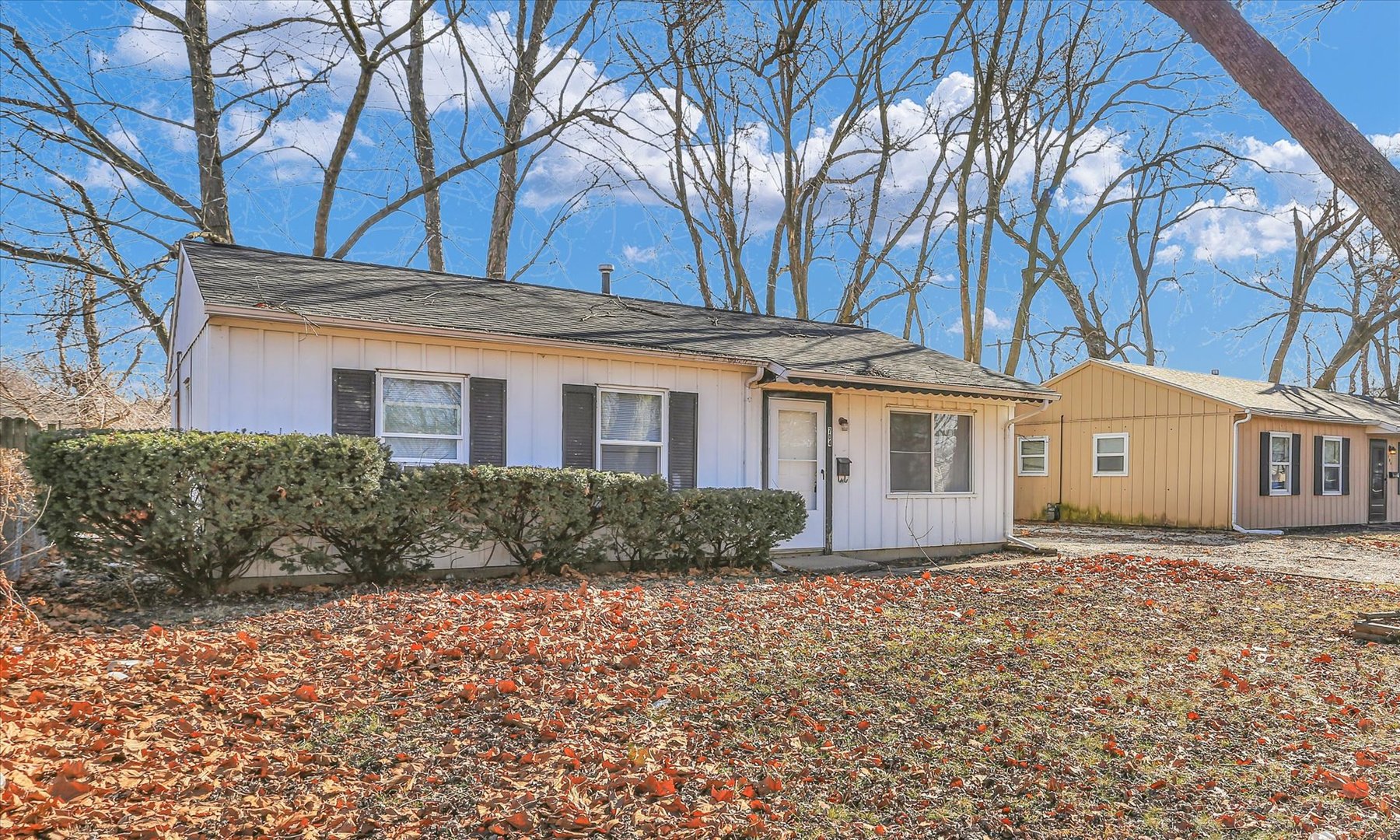 Homes for sale in Urbana, IL | 704 S Scottswood Dr, Urbana, IL 61802 | MLS# 12707068