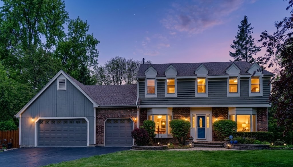 2nd image of 5544 Oak Grove Dr, Long Grove, IL 60047 | MLS# 12707080