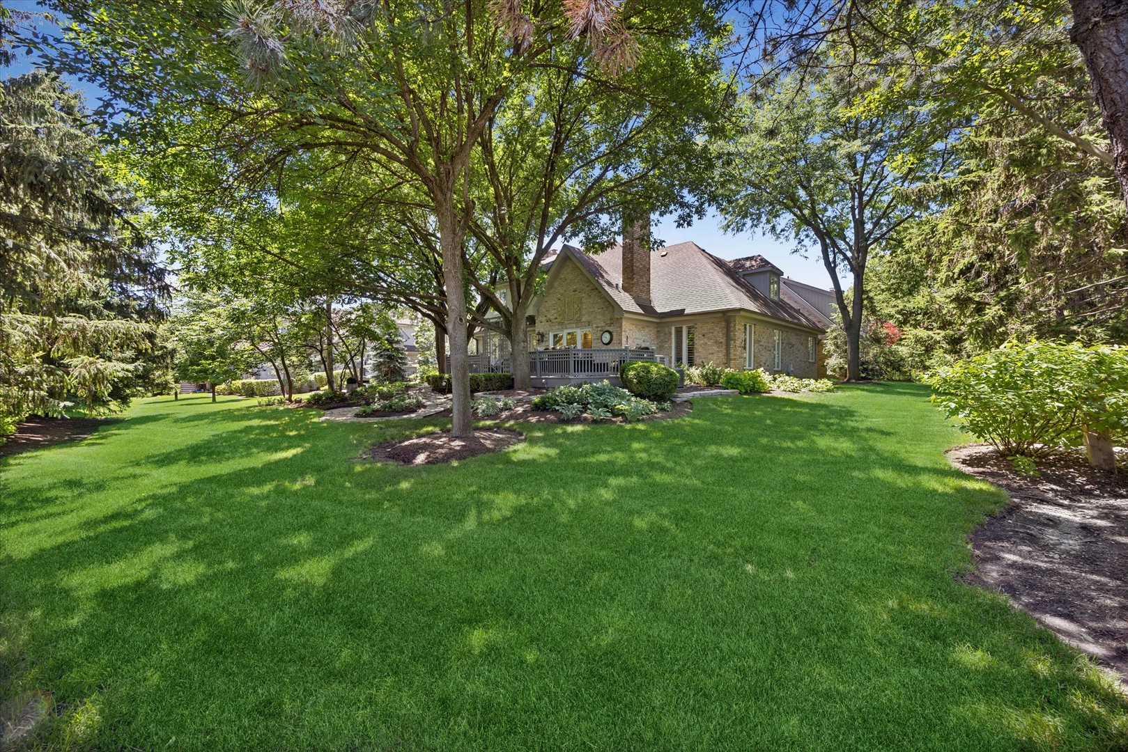 Homes for sale in Burr Ridge, IL | 9 Tartan Rd, Burr Ridge, IL 60527 | MLS# 12707081