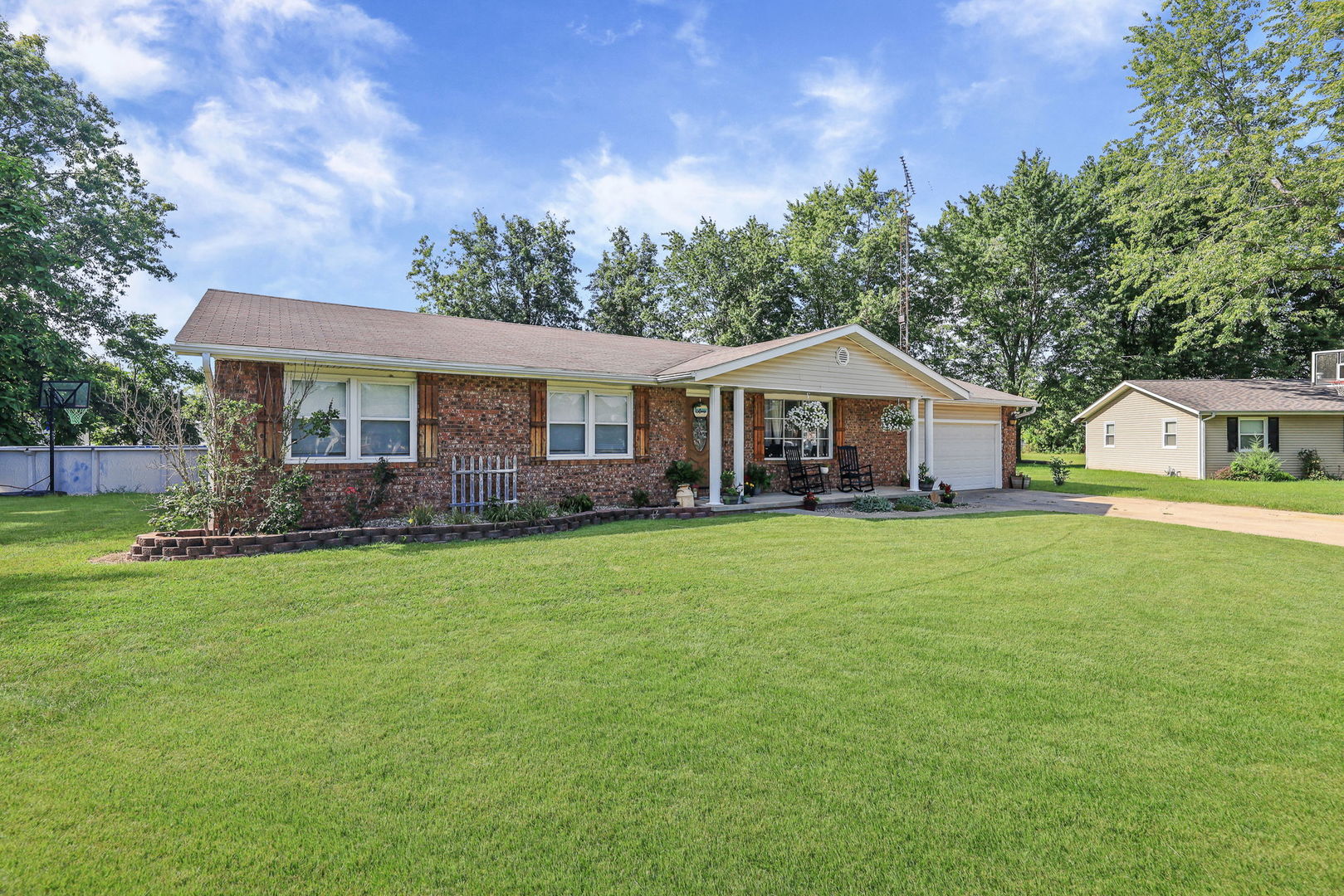 Homes for sale in Salem, IL | 380 Northwood, Salem, IL 62881 | MLS# 12707114