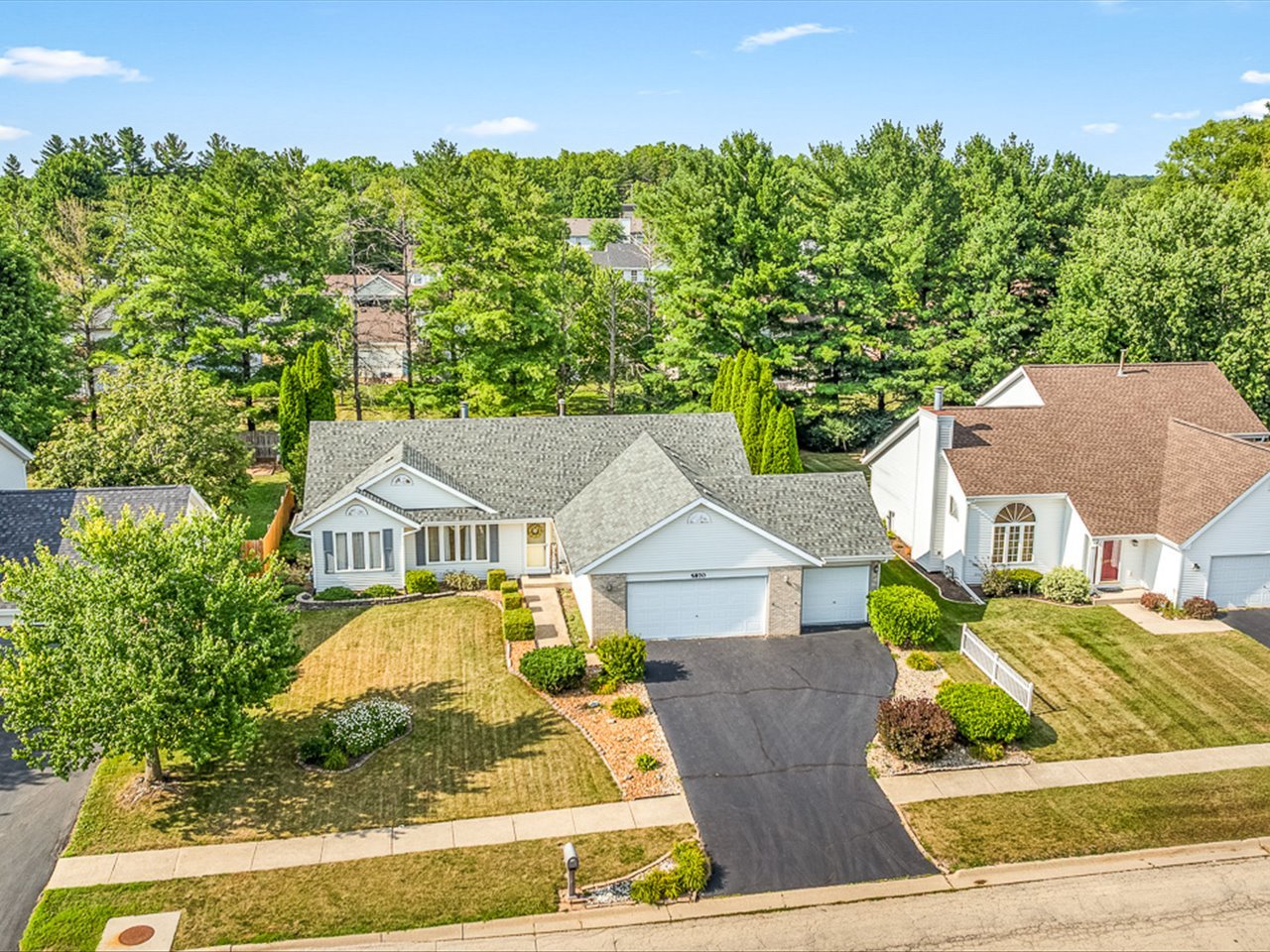 Homes for sale in Loves Park, IL | 5870 Candover Rd, Loves Park, IL 61111 | MLS# 12707167
