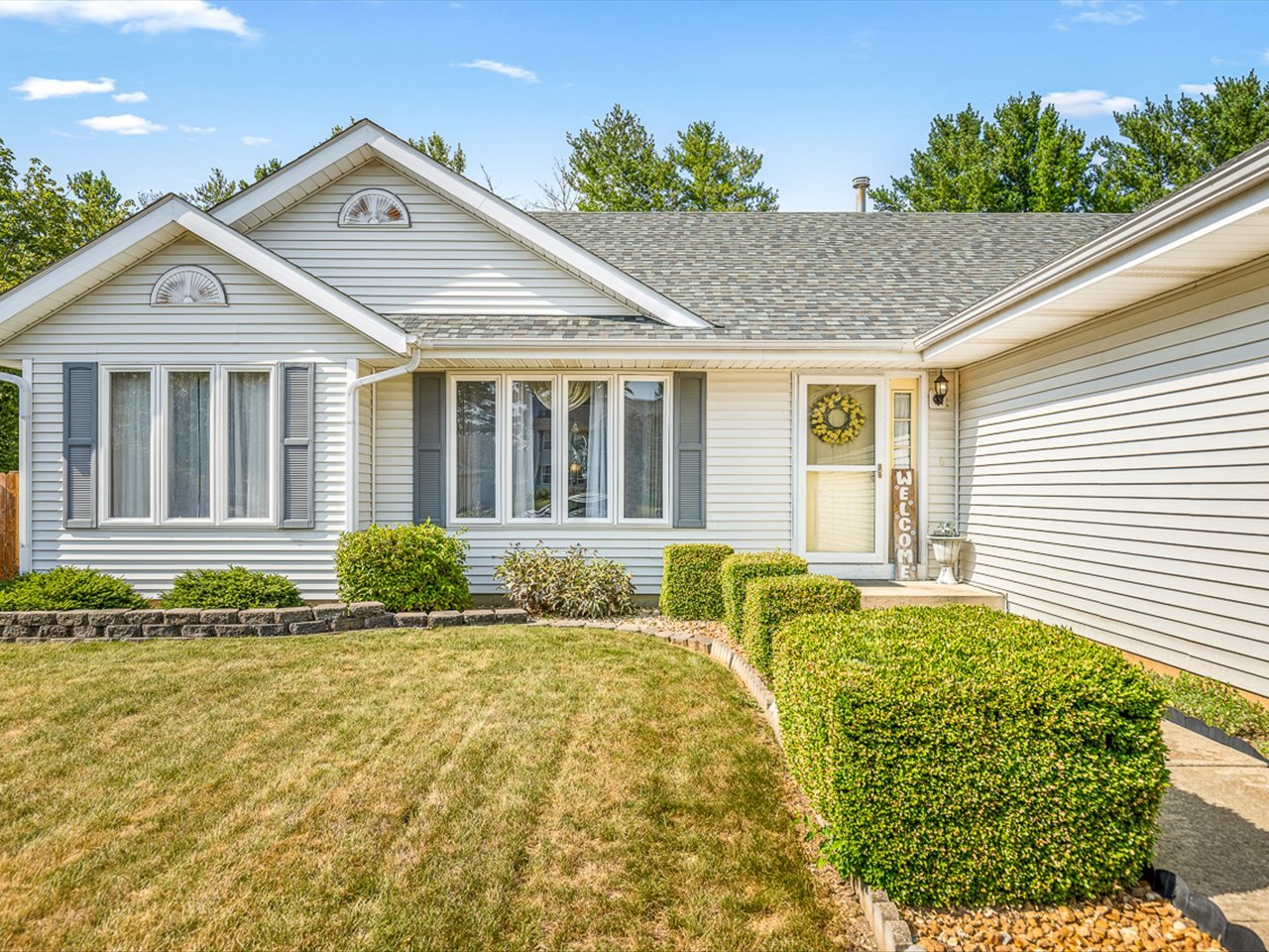 Homes for sale in Loves Park, IL | 5870 Candover Rd, Loves Park, IL 61111 | MLS# 12707167