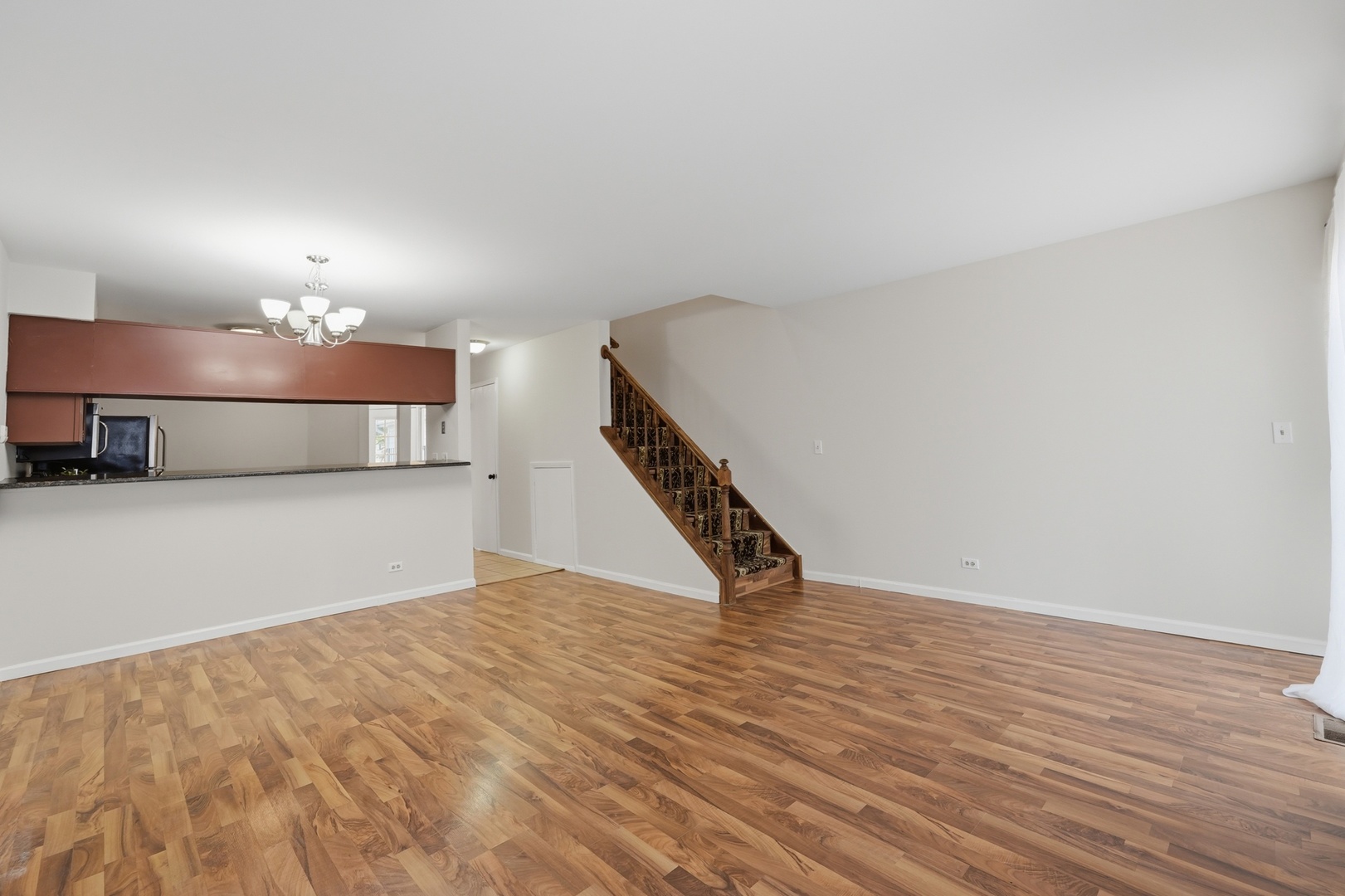 Homes for sale in Palatine, IL | 184 W Hamilton Dr, Palatine, IL 60067 | MLS# 12707168