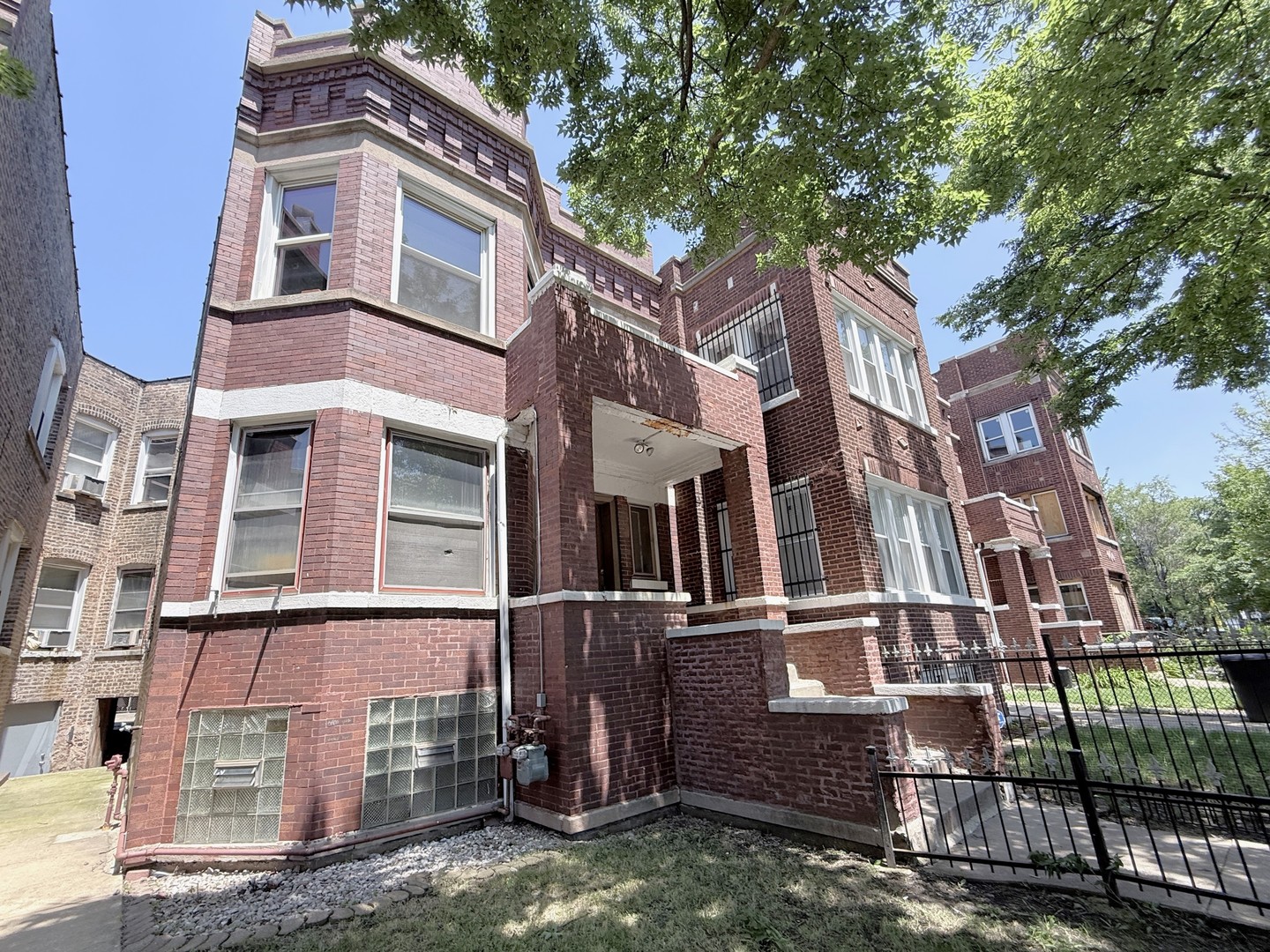 2nd image of 4818 W Jackson Blvd, Chicago, IL 60644 | MLS# 12707171