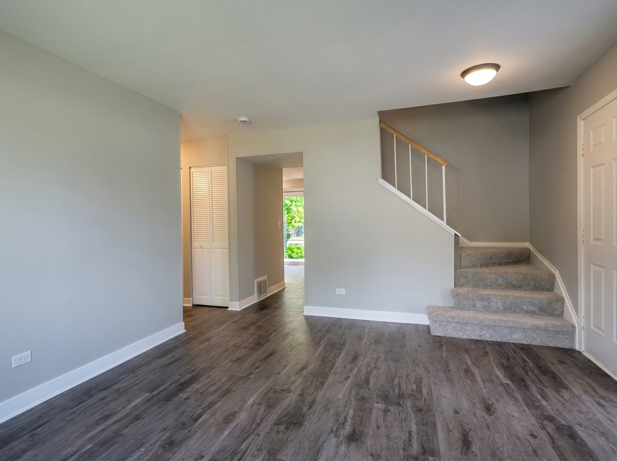 5th image of 536 Alton Ct, Carol Stream, IL 60188 | MLS# 12707179