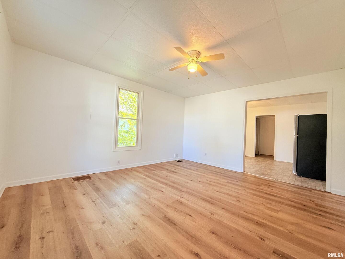 4th image of 123 W College St, Harrisburg, IL 62946 | MLS# 12707211
