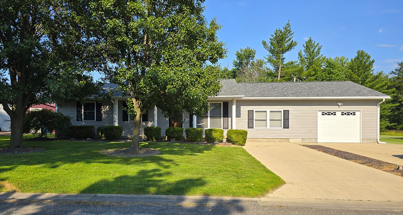 Homes for sale in Centralia, IL | 431 Easthaven Dr, Centralia, IL 62801 | MLS# 12707250