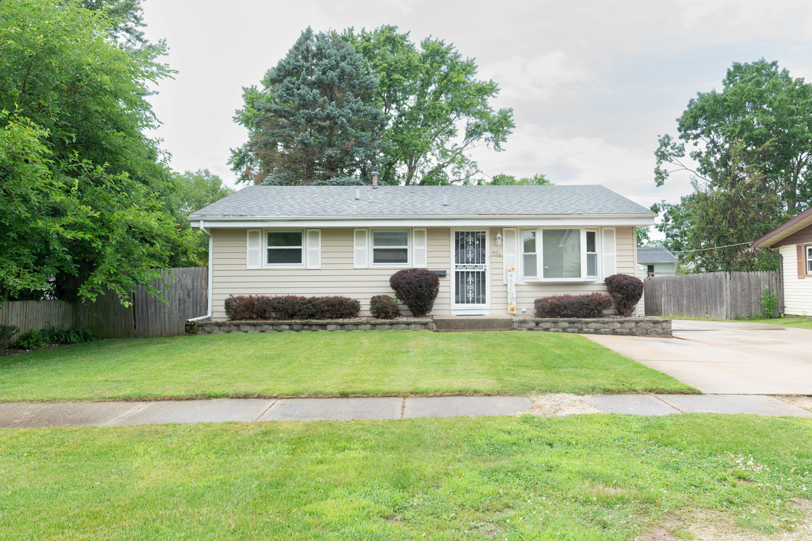 Homes for sale in Belvidere, IL | 1527 S Main St, Belvidere, IL 61008 | MLS# 12707306