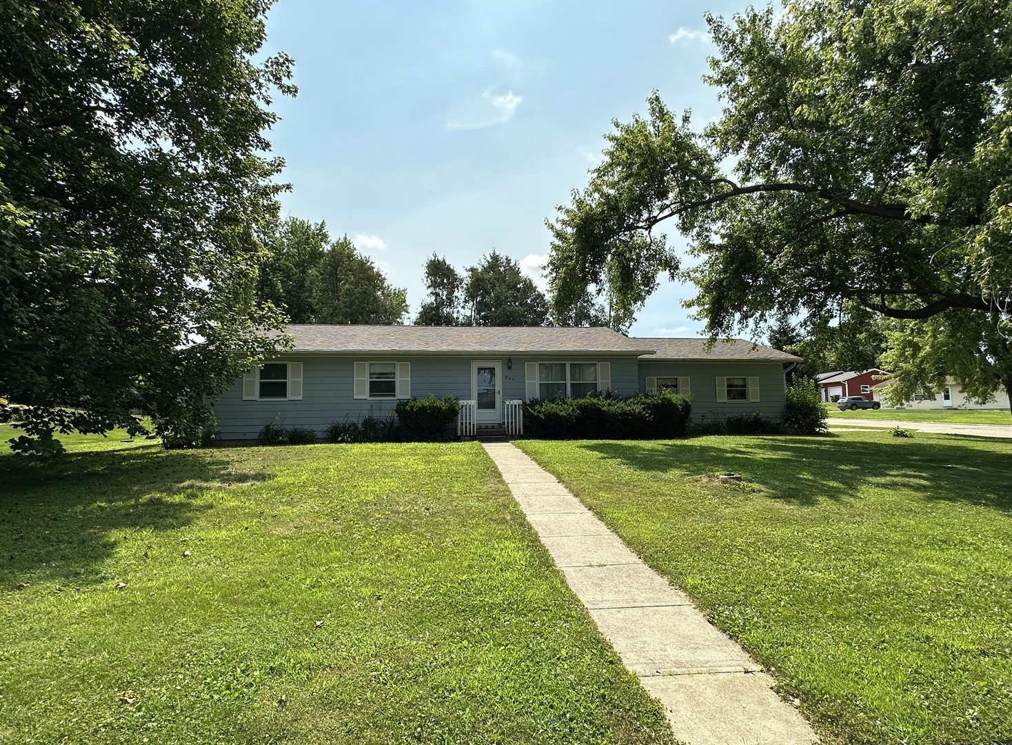 Homes for sale in Lena, IL | 804 N Birch Dr, Lena, IL 61048 | MLS# 12707308