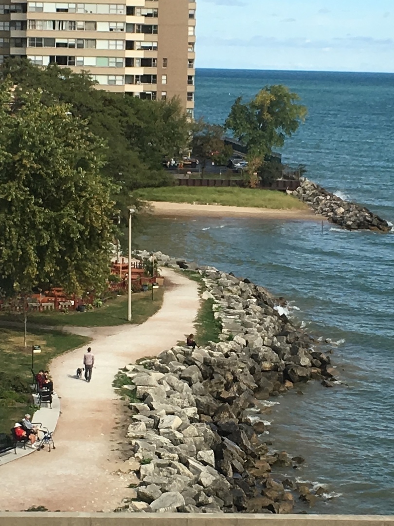 4th image of 6157 N Sheridan Rd #18E, Chicago, IL 60660 | MLS# 12707356