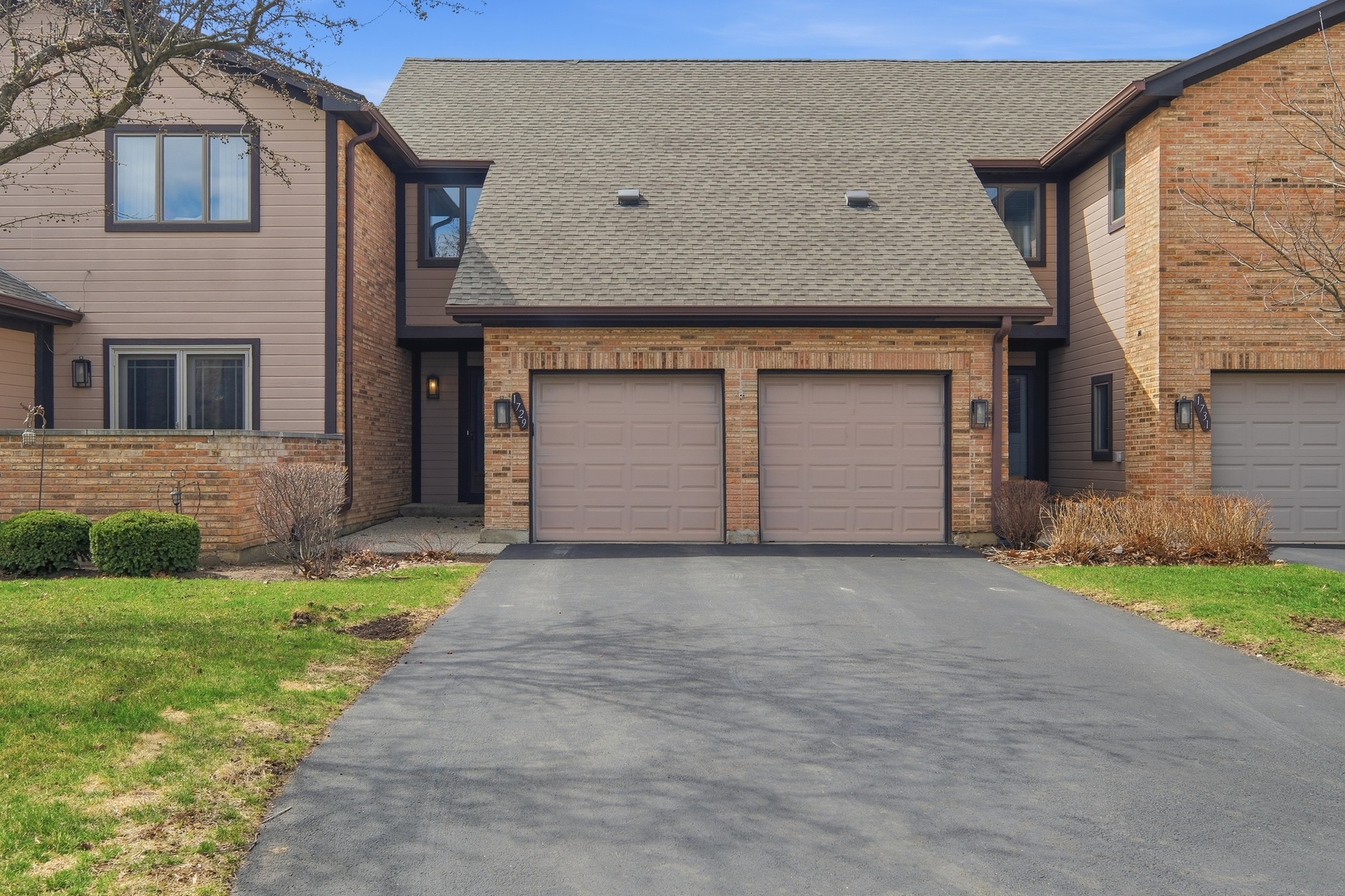 1st image of 1729 Pebble Beach Ct, Hoffman Estates, IL 60169 | MLS# 12707358