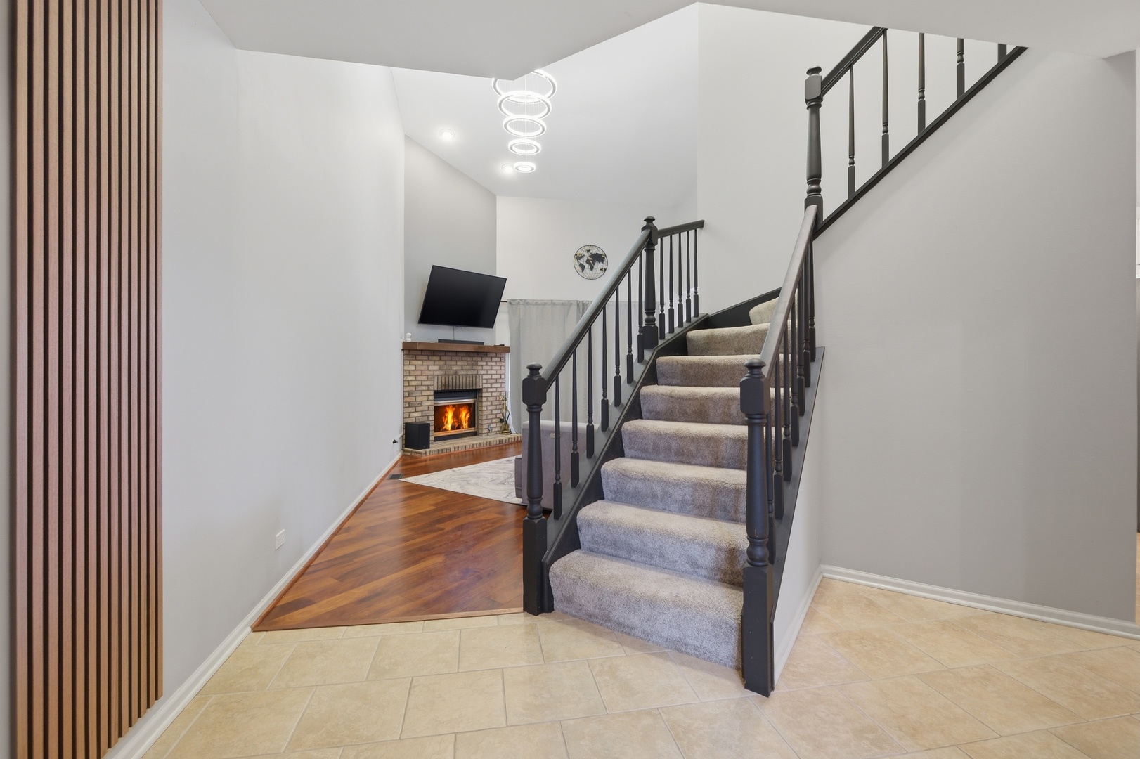 3rd image of 1729 Pebble Beach Ct, Hoffman Estates, IL 60169 | MLS# 12707358