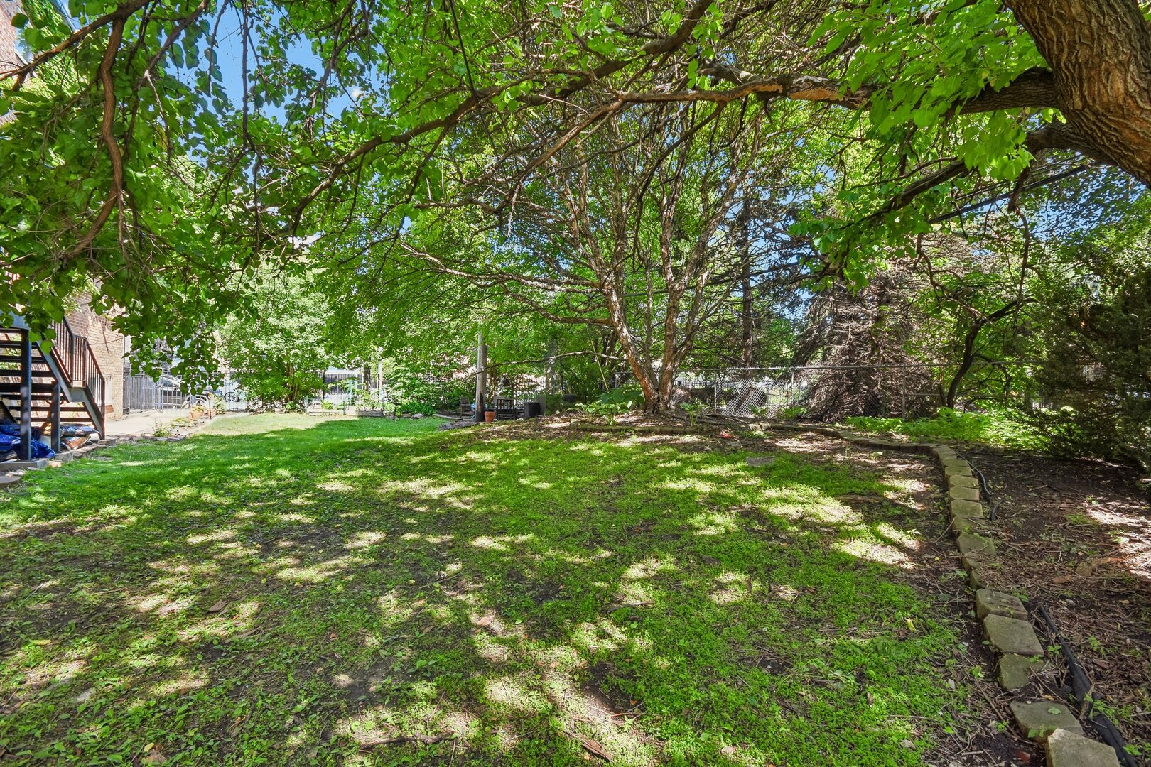 2nd image of 1618 N Burling St, Chicago, IL 60614