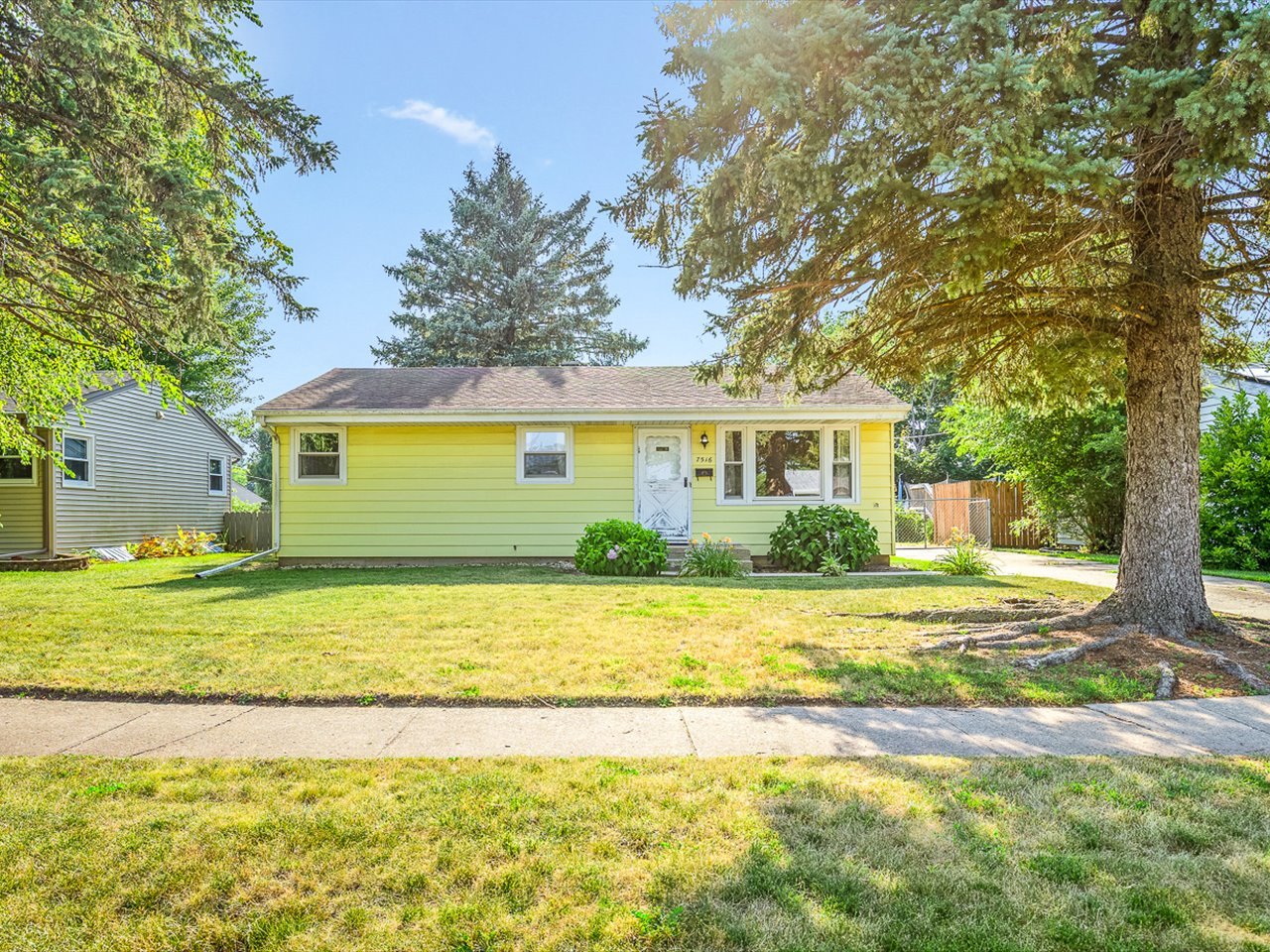 Homes for sale in Loves Park, IL | 7516 Orion St, Loves Park, IL 61111 | MLS# 12707444